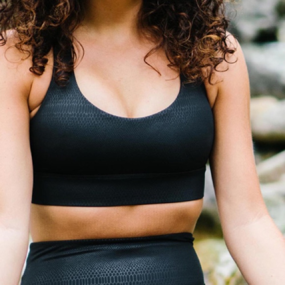 ZYIA Black Venom Light n Tight Strappy Bra